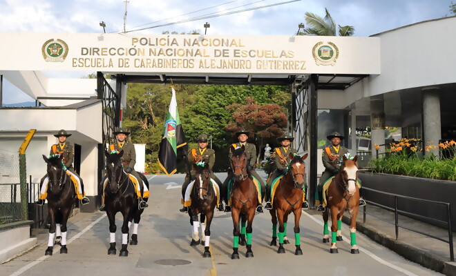 Ingreso a la sede multicampus Escuela de Carabineros Alejandro Guti&eacute;rrez