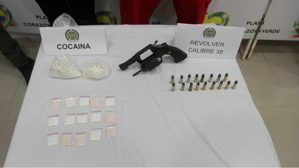 Captura_dos_Personas_Arma_Fuego