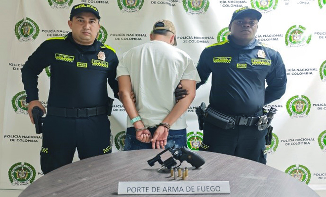 Fue sorprendido por la patrulla de vigilancia durante un plan de registro a personas en el barrio Madrigal.