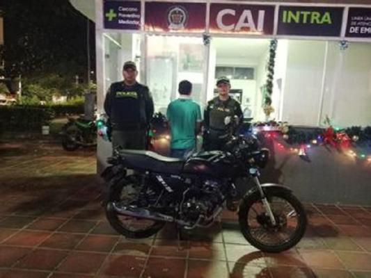 Persona capturada-motocicleta recuperada