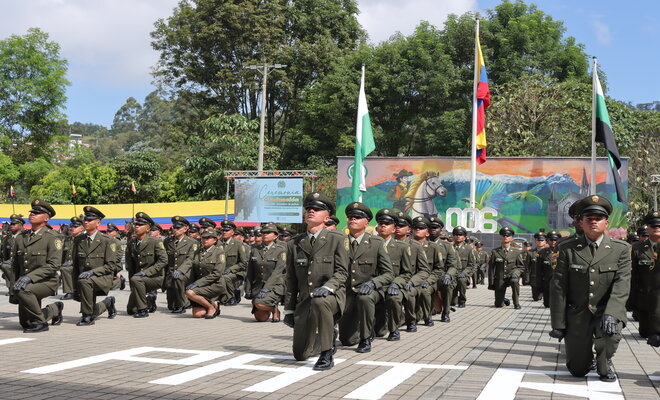 Graduados de la Escuela de Carabineros Alejandro Guti&eacute;rrez - curso 006