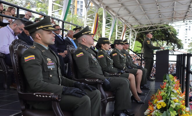 Autoridades y comandantes de la Región de Policía Nro. 3 validaron la solemne ceremonia.