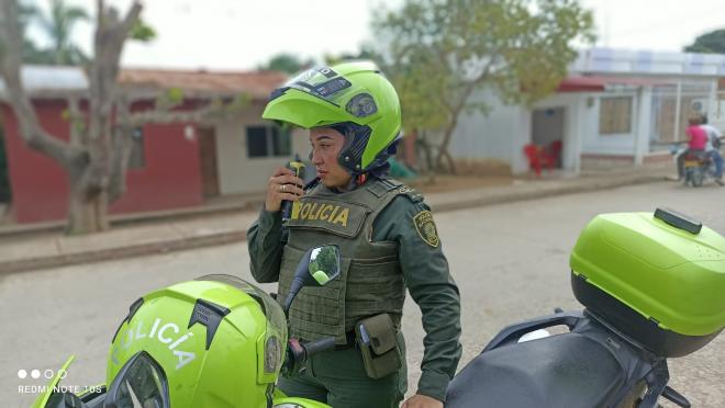 Policía patrullando