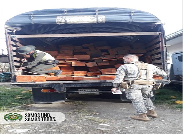 03-personas-capturadas-por-aprovechamiento-ilícito-de-los-recursos-naturales-renovables-en-el-“Valle”-Chocó