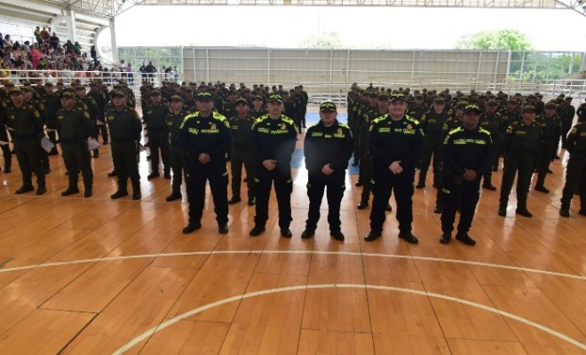 148 auxiliares de policía entre hombres y mujeres reforzaran la seguridad y convivencia de los magdalenenses.