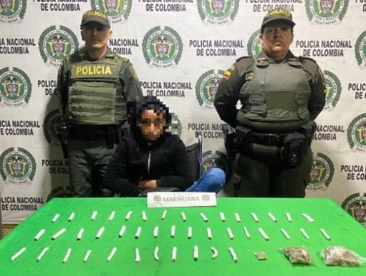 Mujer es capturada por estupefacientes