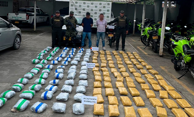 Un gran cargamento de marihuana fue incautada en Puerto Tejada en medio de controles policialesEn el marco de los controles y acciones de prevención adelantadas de manera conjunta por la Policía Nacional y el Ejército Nacional, se logró un importante resultado contra el tráfico de estupefacientes en este municipio del norte del Cauca