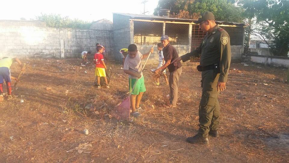 Policía realizó jornada de ornato y embellecimiento en el departamento de Córdoba