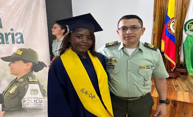 21 jóvenes de Quibdó se gradúan como bachilleres con apoyo de la Policía  3