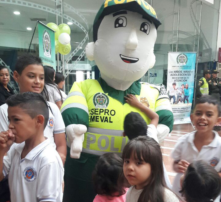 En familia todos al cine buscando incentivar el respeto y la unión familiar 
