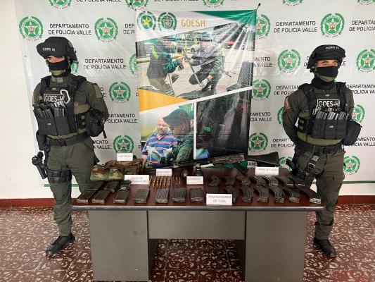 Incautación de material de guerra 