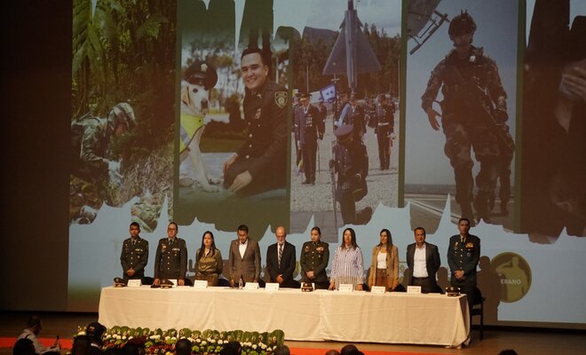 Mesa principal autoridades administrativas de Caldas y Manizales 