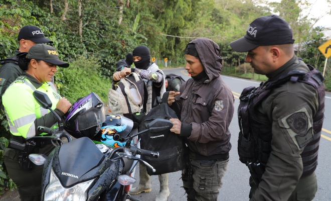 Caldas avanza más seguro