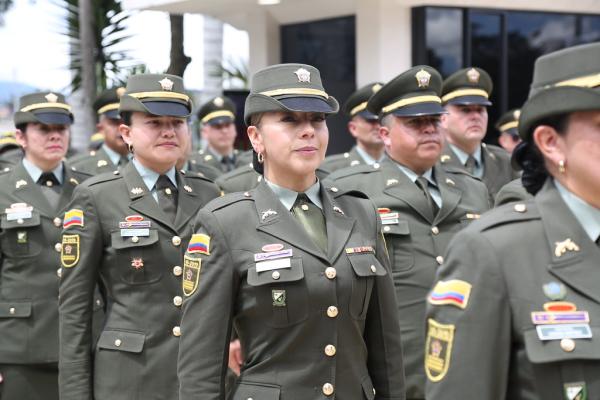 La señora Intendente jefe Zulma Andrea Bolívar Vargas labora en la Dirección Logística y Financiera 