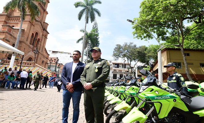 Alcalde de Girardota y Comandante Metropolitana