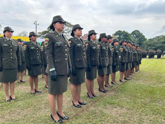 Ceremonia de ascenso del T&eacute;cnico Profesional en Servicio de Polic&iacute;a del Curso 006 en la Escuela de Carabineros Eduardo Cuevas Garc&iacute;a