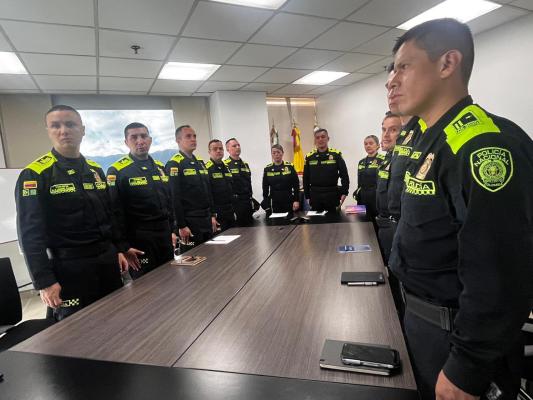 Polic&iacute;as seleccionados en la Especializaci&oacute;n