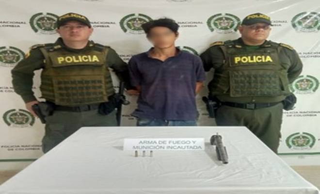 Capturan a joven armado en Brisas del Norte durante operativo policial