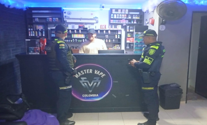 En una acción preventiva, la Policía Metropolitana de Montería reforzó controles para proteger a los menores en casinos y puntos de venta de vapeo.