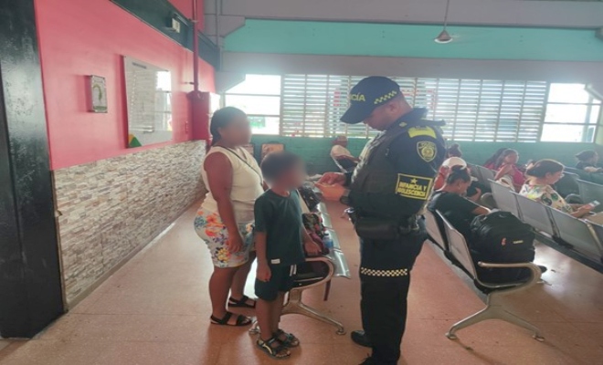 La Policía Metropolitana verificó establecimientos y reforzó medidas preventivas para garantizar que los menores viajen seguros y acompañados.