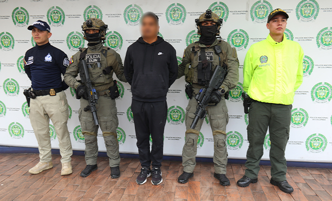 Larry Changa en el backing