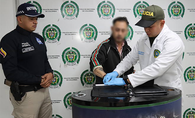 Reseña dactilar de alias profesor