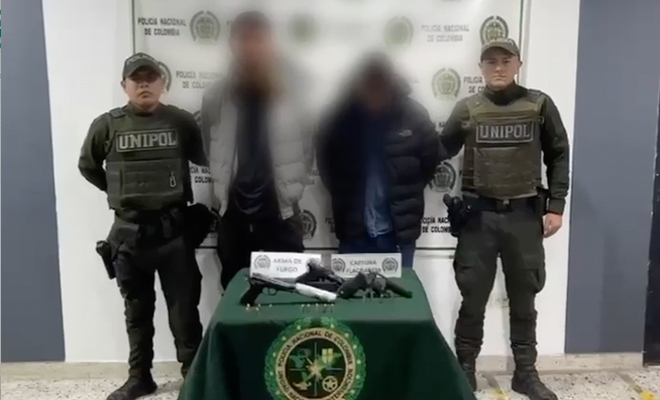 Captura en flagrancia de dos extranjeros con armas de fuego en Soacha: Un golpe a la delincuencia