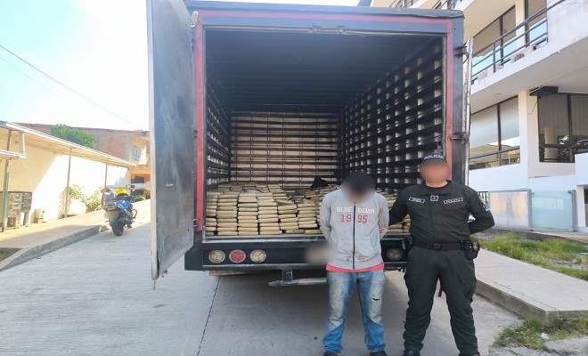 Captura e incautación de dos toneladas de marihuana