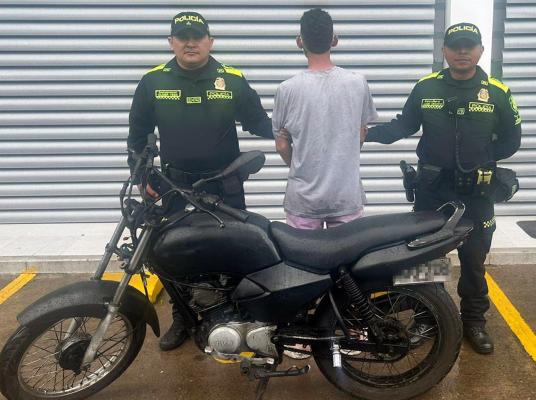 La Policía Nacional lo sorprendió con una motocicleta que había sido hurtada el pasado 27 de abril en la capital del Meta.