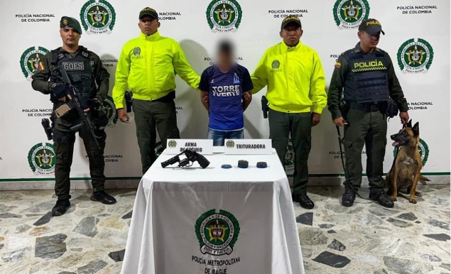 Capturado alias “Urueña” junto a un arma tipo revólver de aire comprimido.