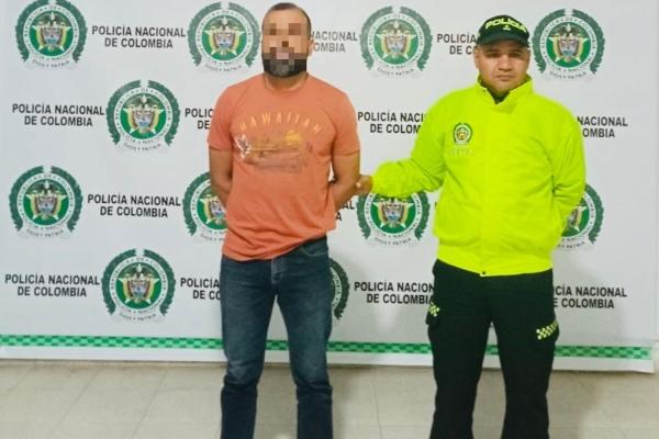 Capturado por el delito de violencia intrafamiliar