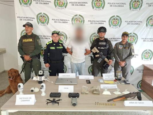 Capturan a presunto traficante de alucinógenos en Vista Hermosa con incautación de drogas, armas y drones