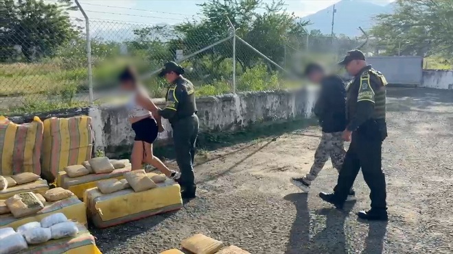 Conducción de los capturados por tráfico de estupefacientes