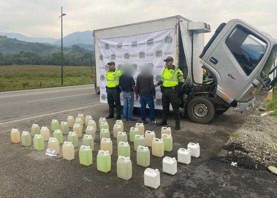 Dos personas fueron capturadas por el delito de tráfico de sustancias para el procesamiento de narcóticos 