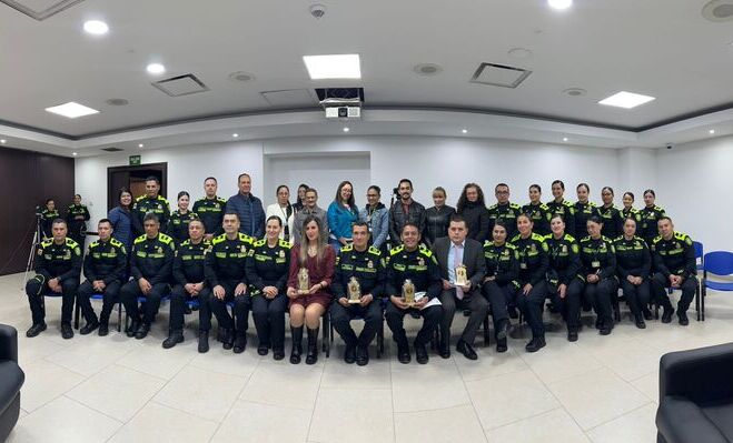 Este trató del fortalecimiento de la cultura institucional para la prevención de prácticas que vulneren la dignidad en el acceso a la salud.