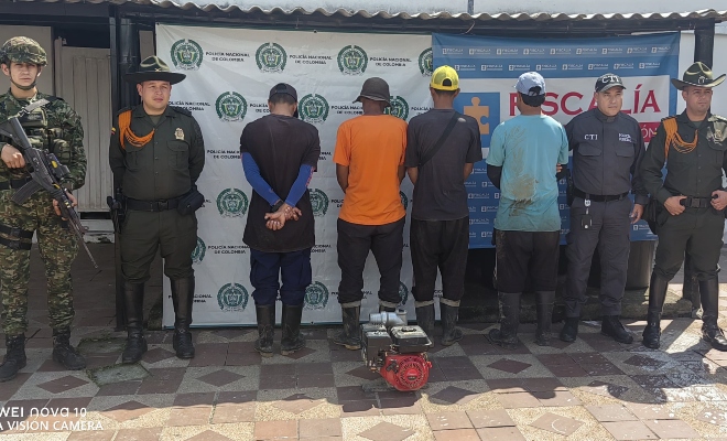 cuatro capturados y maquinaria incautada