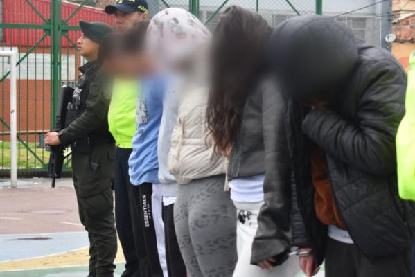 Cinco personas que se dedicaban a la elaboración artesanal de drogas sintéticas como Tusi. 