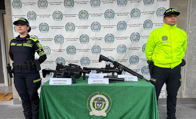 Se logró la incautación de cuatro armas de fuego y un adaptador de lanzagranada, en Caldas Antioquia.