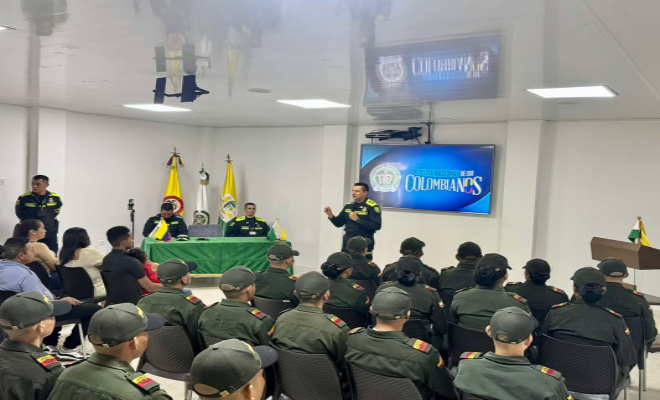 En Vichada, 19 jóvenes se incorporan como auxiliares de Policía tras jurar bandera