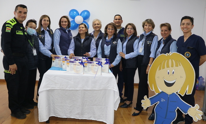 La Asociación de Obras Sociales en Beneficio de la Policía Nacional realizó la donación de diez catéteres implantables al Hospital Central