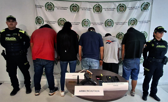 Estos sujetos intimidaron a las víctimas con armas de fuego para cometer el hecho