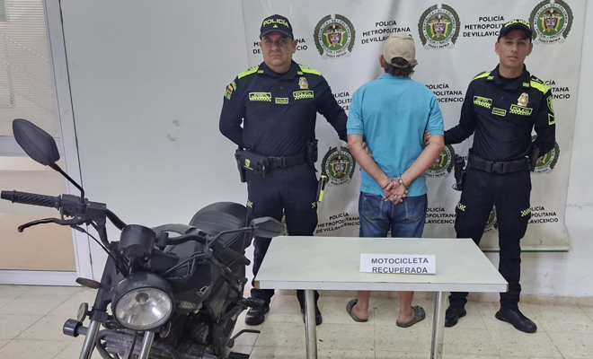 El automotor era requerido por las autoridades judiciales desde el mes de octubre del año 2022, motivo por el cual fue presentado ante la fiscalía por el delito de receptación.