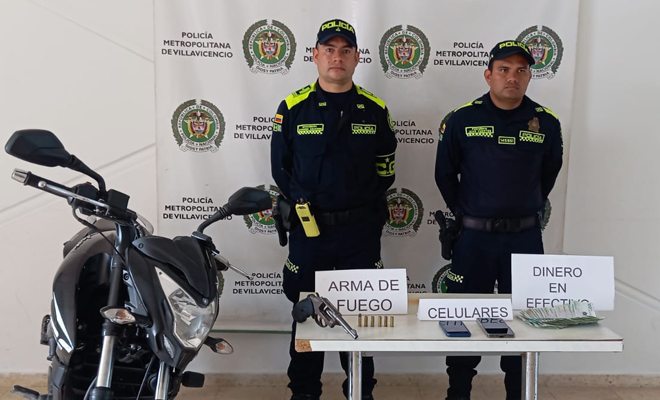 La Policía Nacional capturó en Cumaral a dos hombres que presuntamente hurtaron a un ciudadano mediante la modalidad de fleteo