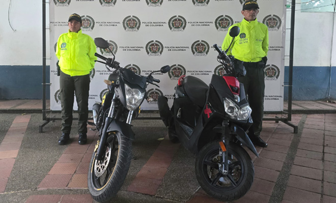 Los rodantes fueron hallados dentro de establecimientos de comercio de motocicletas y autopartes.