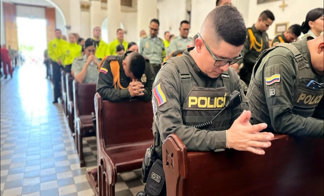 134 años entregando amor, sabiduría, honor, sacrificio y seguridad a todos los colombianos.