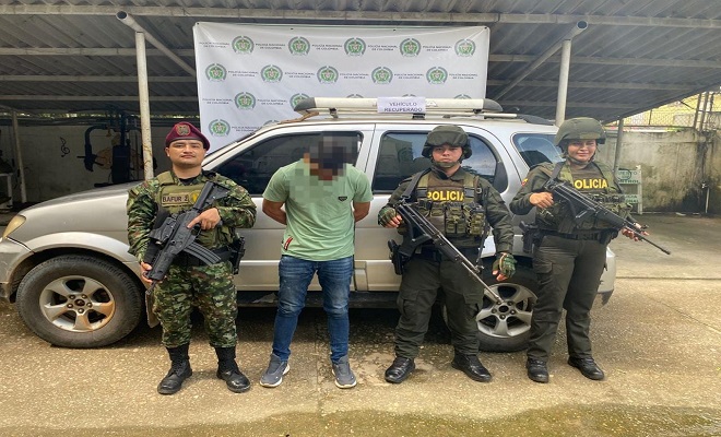 Capturado un ciudadano que se movilizaba en una camioneta avaluada en más de $85.000.000, la cual estaba solicitada por la Fiscalía 37 Local Unidad de Intervención Temprana de Valledupar por el delito de hurto.