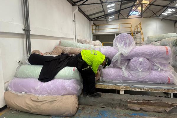 Mercancía sin los documentos que acreditaran su legal ingreso al territorio nacional.