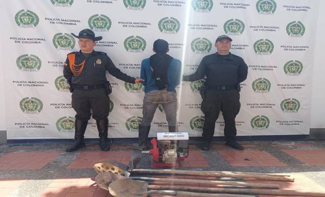 Explotación ilícita de yacimientos mineros y otros materiales