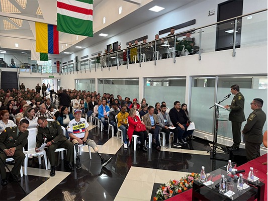 Escuela de Tecnologías de la Información y las Comunicaciones 