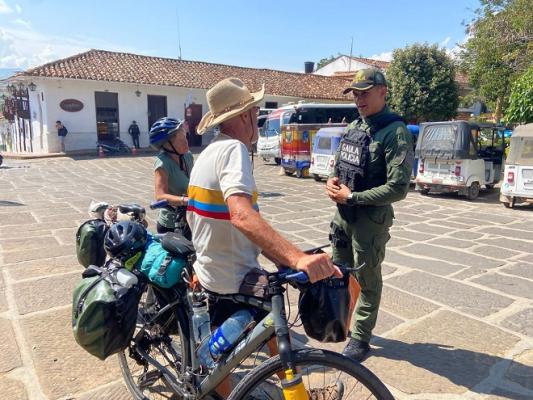 GAULA llevo a cabo la campaña "Yo no pago, Yo denuncio" en Barichara